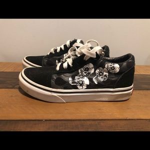 Youth Vans Skull Shoes